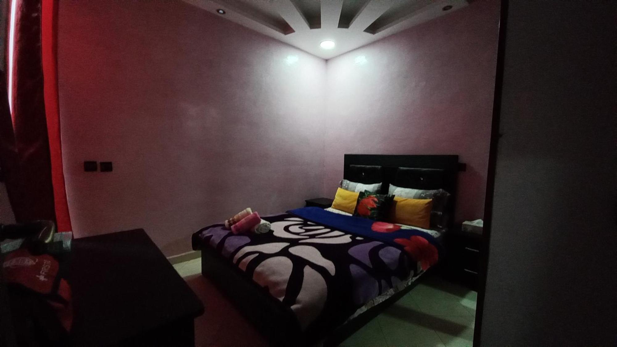 Chambre Prive Private Room Aeroport Mohamed 5 Deroua Exterior foto